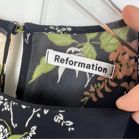 Reformation NWT black floral long sleeves jumpsuit 6 - Picture 4 of 12